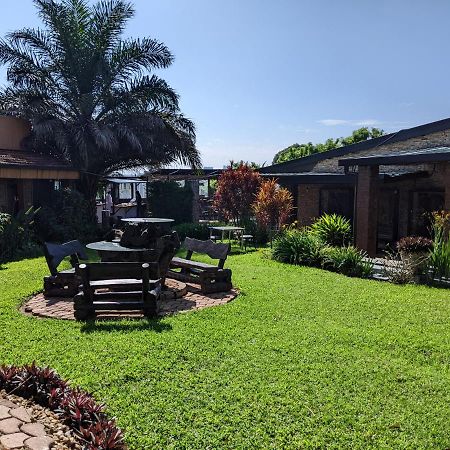 Inside Afrika Boutique Hotel Кигали Екстериор снимка