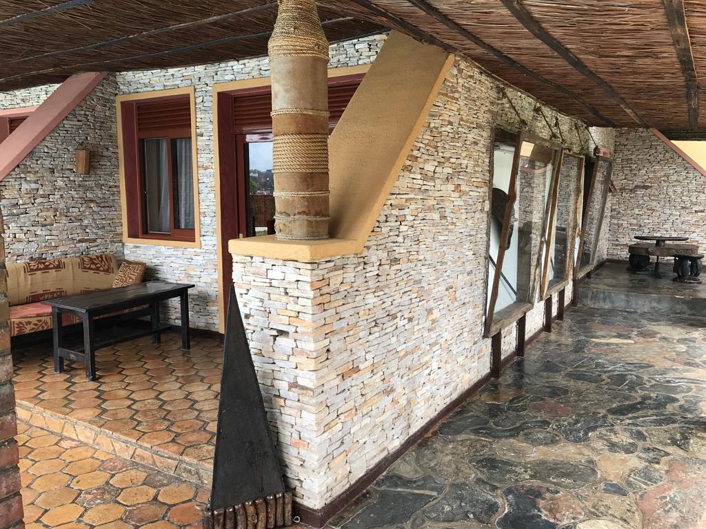 Inside Afrika Boutique Hotel Кигали Екстериор снимка