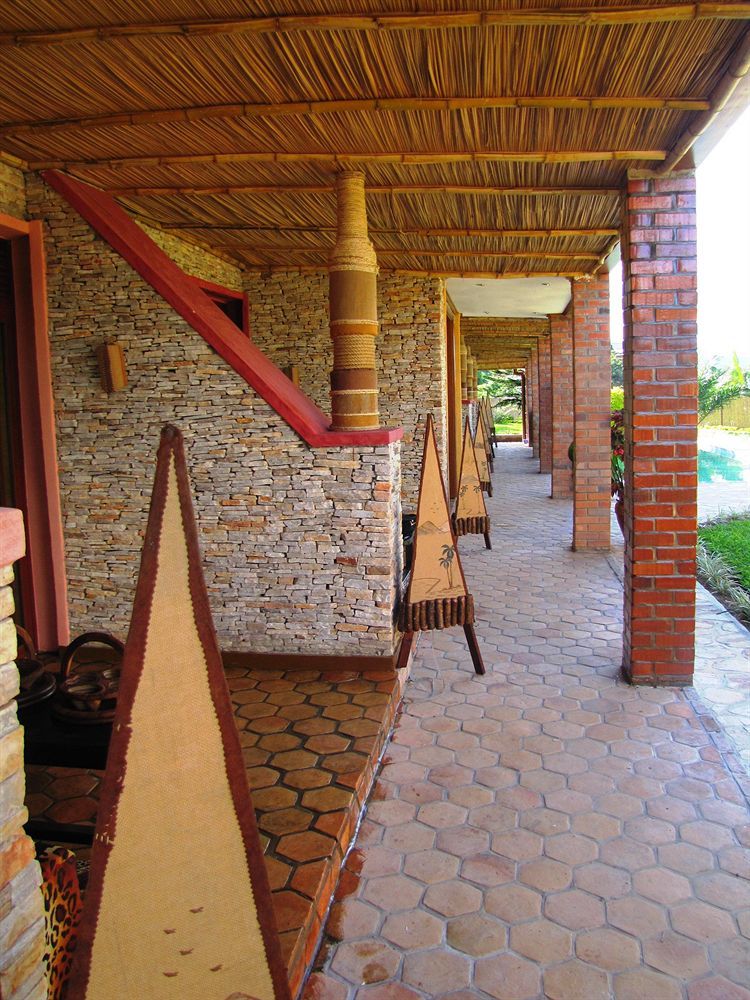 Inside Afrika Boutique Hotel Кигали Екстериор снимка