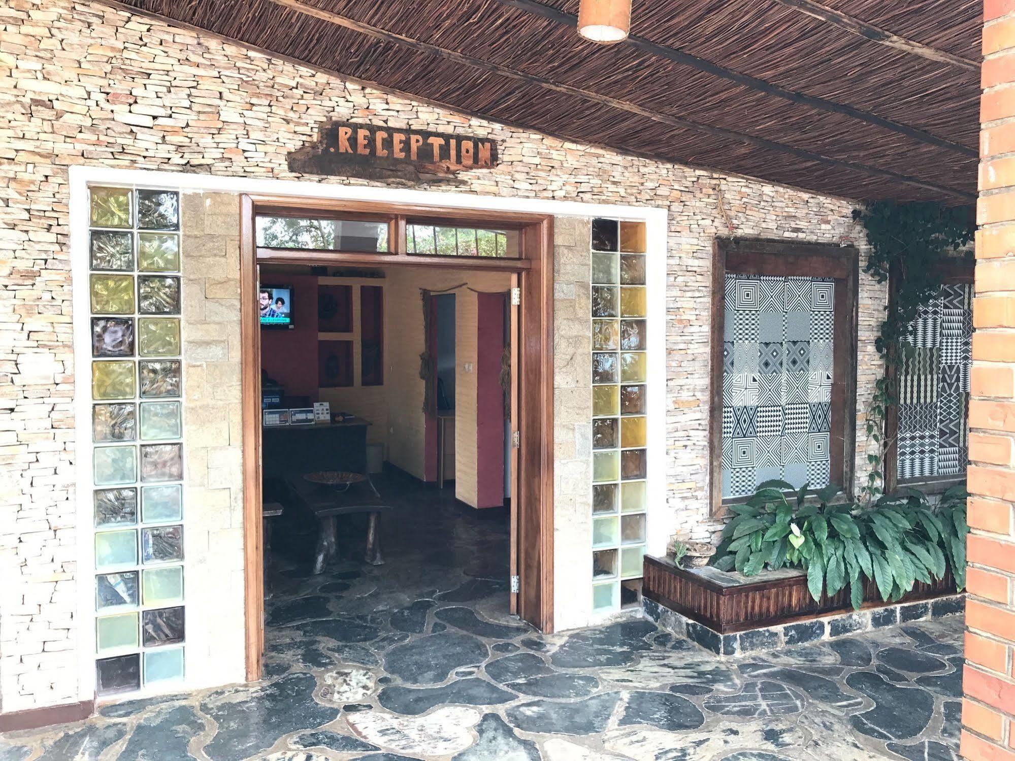 Inside Afrika Boutique Hotel Кигали Екстериор снимка