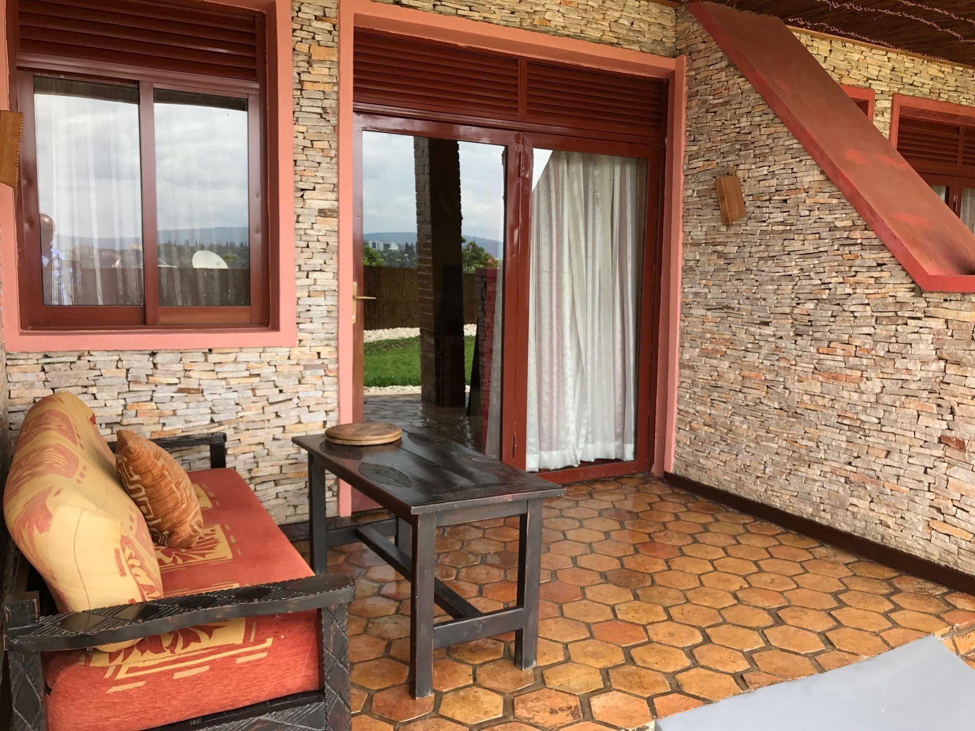Inside Afrika Boutique Hotel Кигали Екстериор снимка