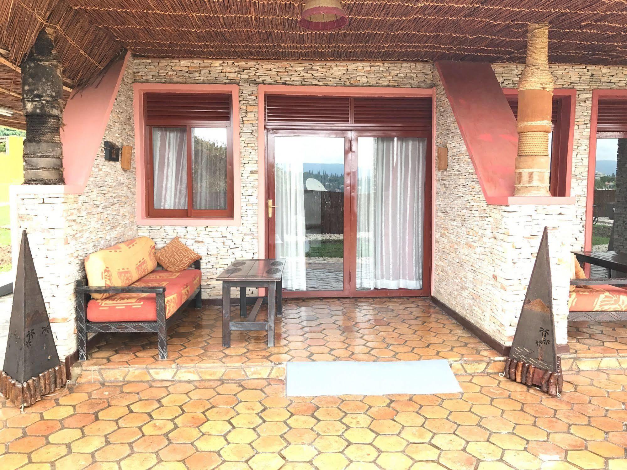 Inside Afrika Boutique Hotel Кигали Екстериор снимка